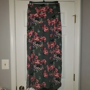 Large Anges and Dora Maxi Skirt